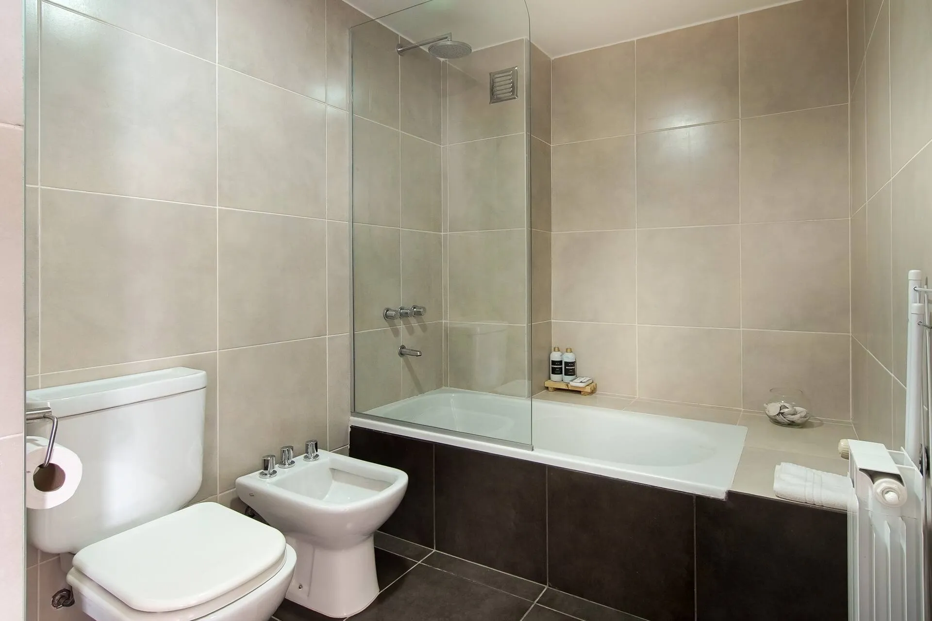 Banheiro do apartamento ROMANCE